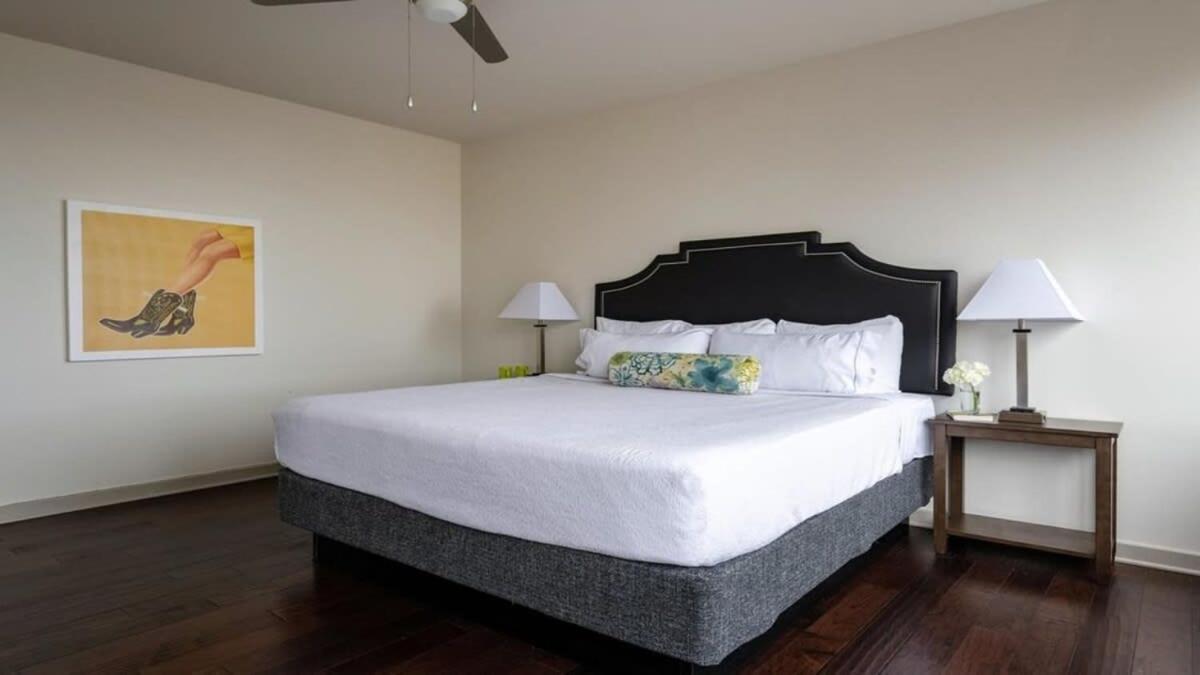 26Th Fl Bold Cozysuites With Pool, Gym Dallas Exterior photo