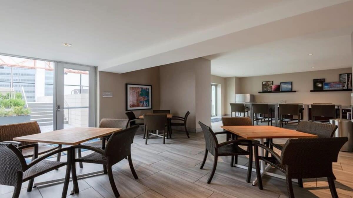 26Th Fl Bold Cozysuites With Pool, Gym Dallas Exterior photo