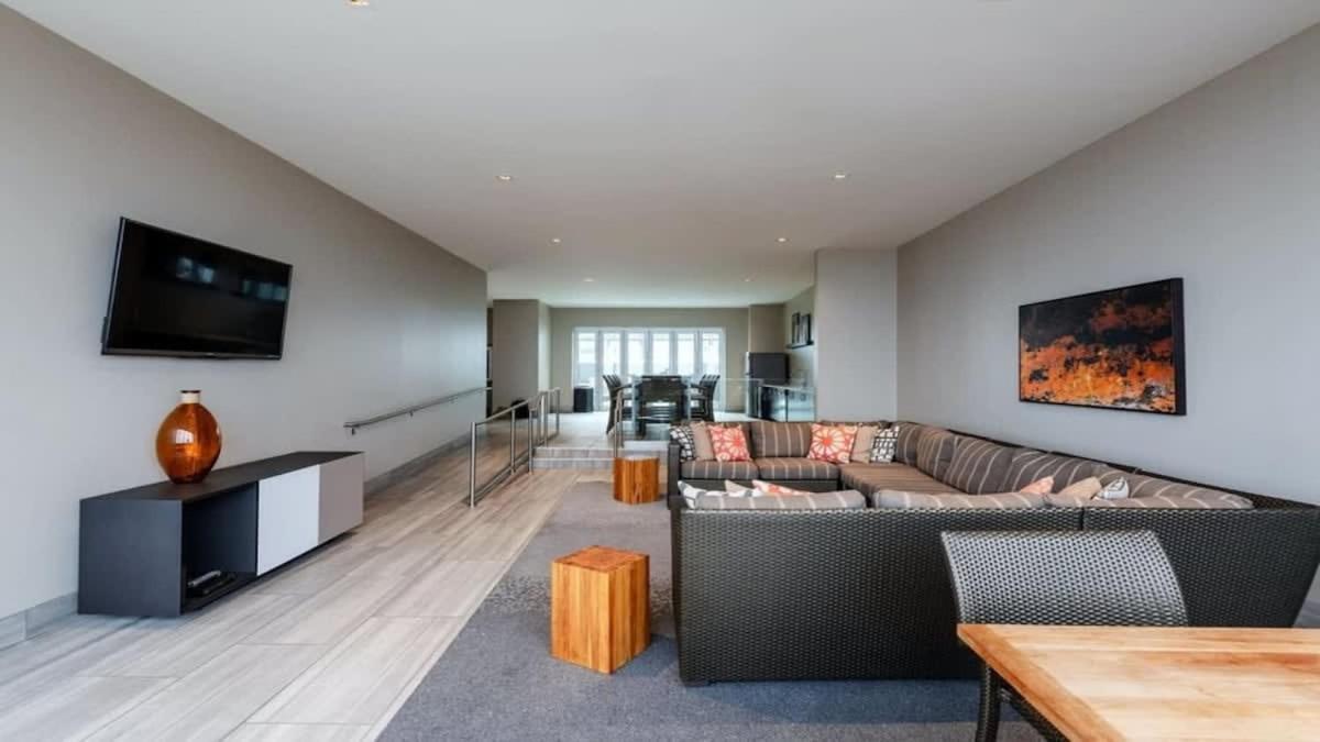 26Th Fl Bold Cozysuites With Pool, Gym Dallas Exterior photo